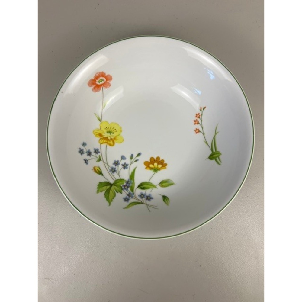 Castlecourt April Flowers Fine‎ China 9 Inch Serving Bowl Japan White Floral